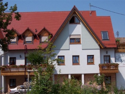 Foto: G&amp;auml;stehaus und Weinstube Kiefer